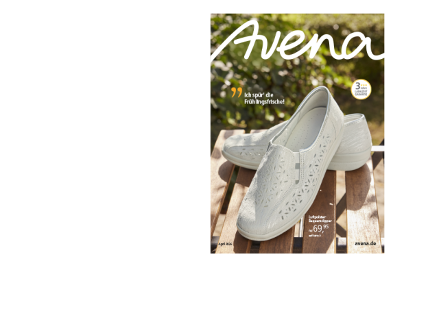 Titel des neuen Katalogs. Ein Paar Luftpolster-Bequemslipper in der Farbe Silber metallic steht auf einem Holzstuhl im Sonnenschein. Der Schuh kostet nur 69,95 Euro.