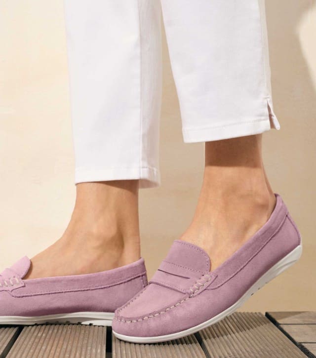 00_AV44_6342A_45_9010_2009_2