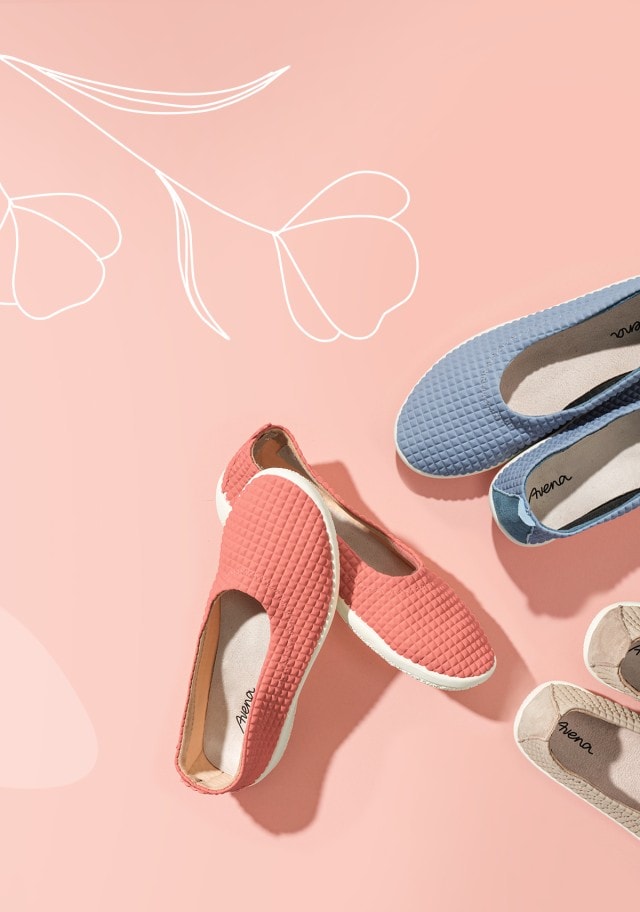 Auswahl an unterschiedlich farbigen Hallux-Softslipper Sommerfrisch.
 