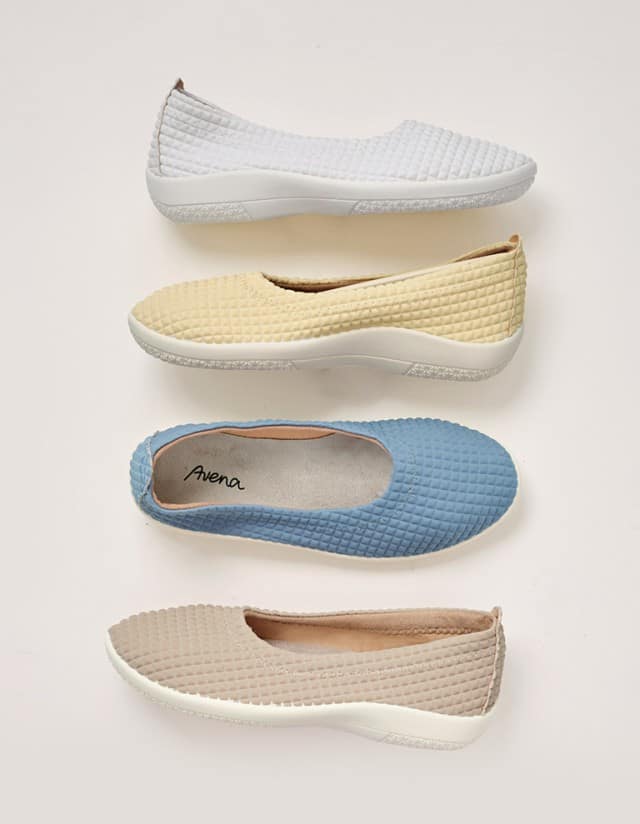 Auswahl an Hallux-Softslipper Sommerfrisch in verschiedenen Farben.