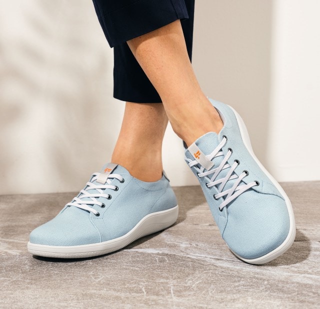Hellblaue Naturform Schnürer Soft