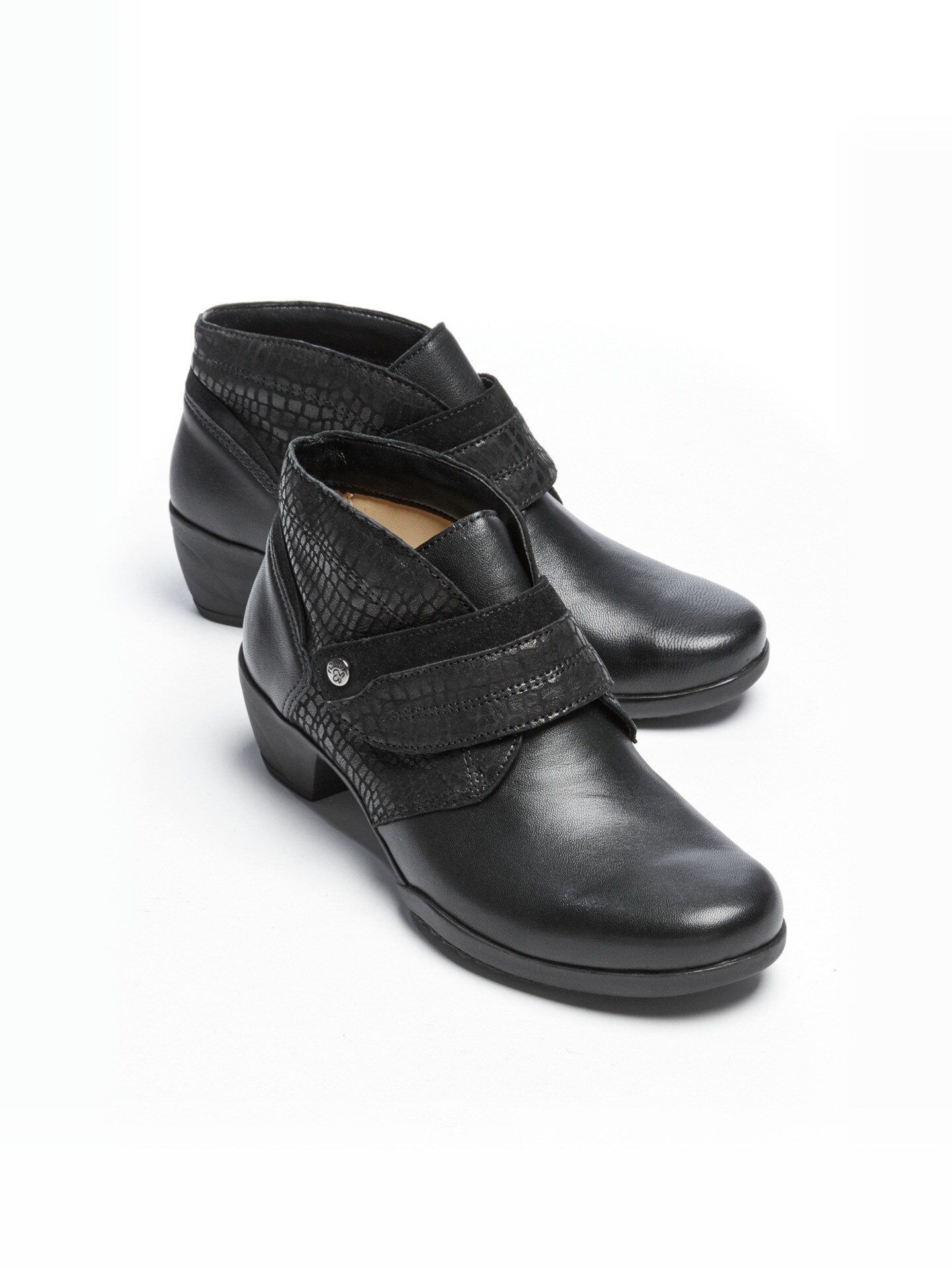 schwarz wo Sonstige Boots für Damen online kaufen Avena Damen Waldläufer Aquastop Klett Stiefel.: Avena