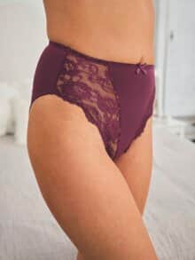 Taillenslip mit Spitze Aubergine