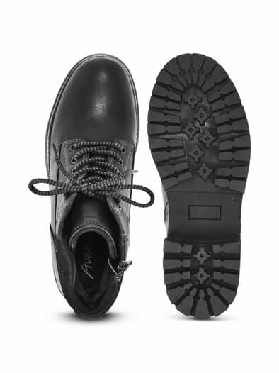 RV-Schnür Bootie Lammfell Schwarz