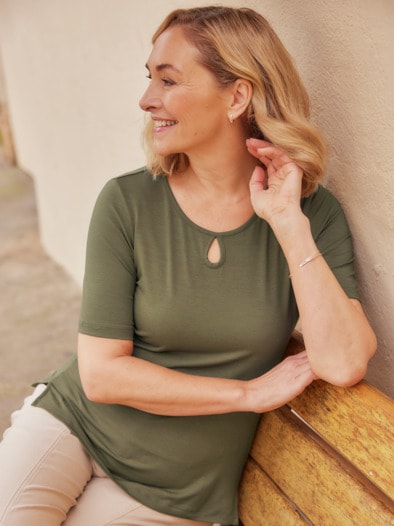 Sommershirt Tropfenausschnitt Khaki