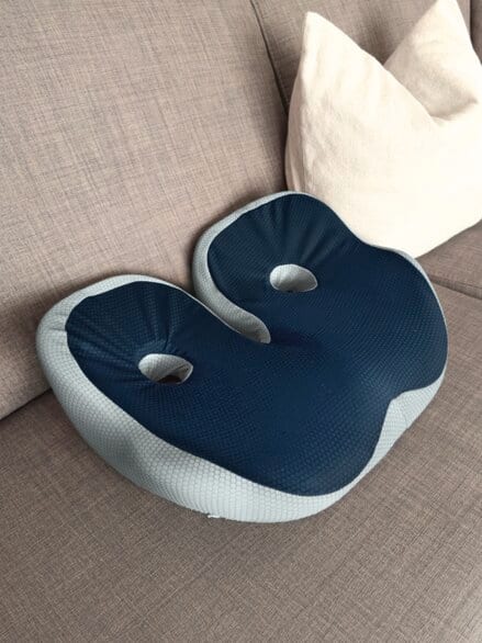 Ergonomische Sitzerhöhung Schwarz