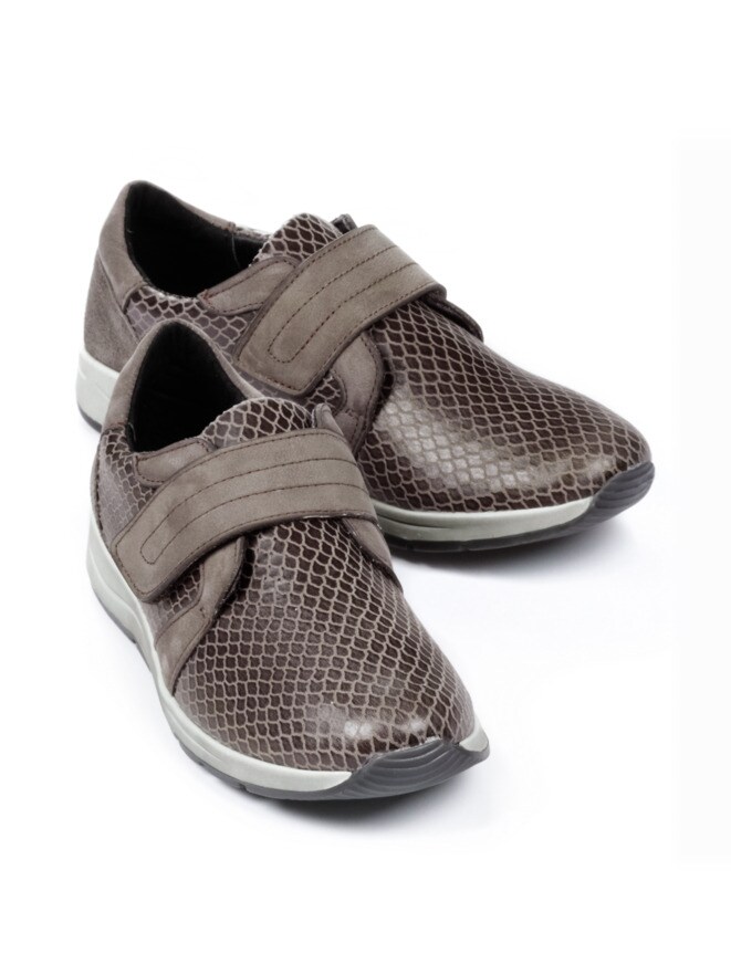 Hallux-Klett-Sneaker 180 Grad Hallux-Klett-Sneaker 180 Grad