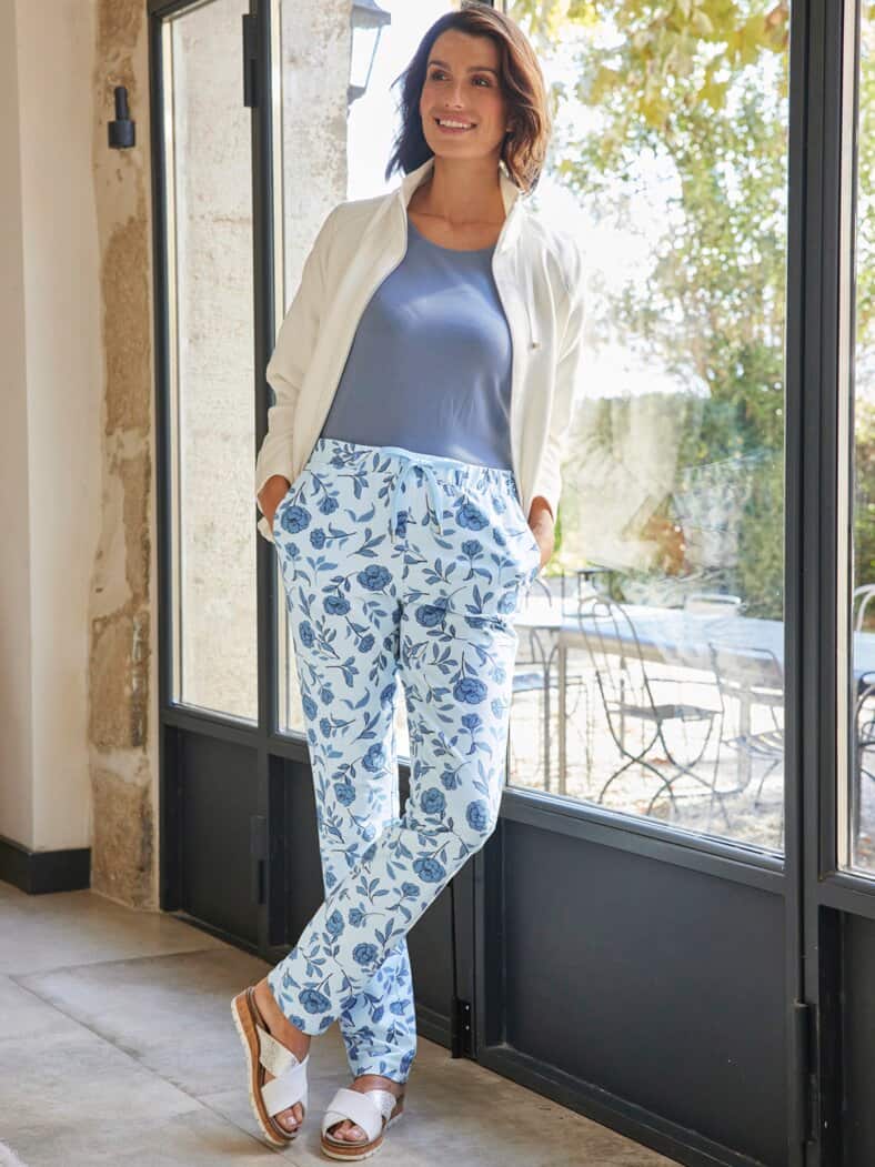 Loungehose Aloe vera Blau geblümt