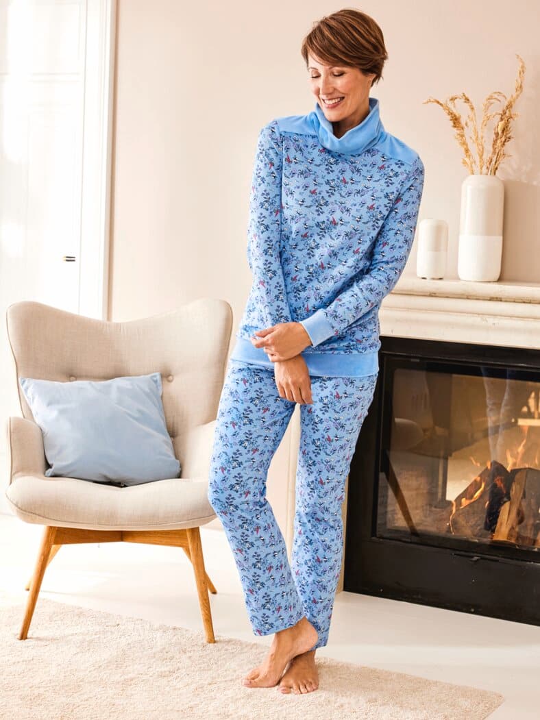 Schlafanzug Thermowärme Hellblau geblümt