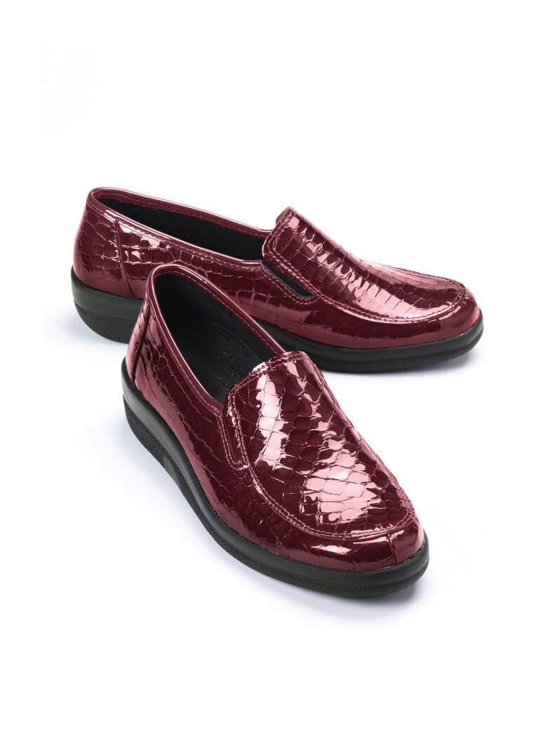 Thermoleicht-Lack-Slipper Bordeaux