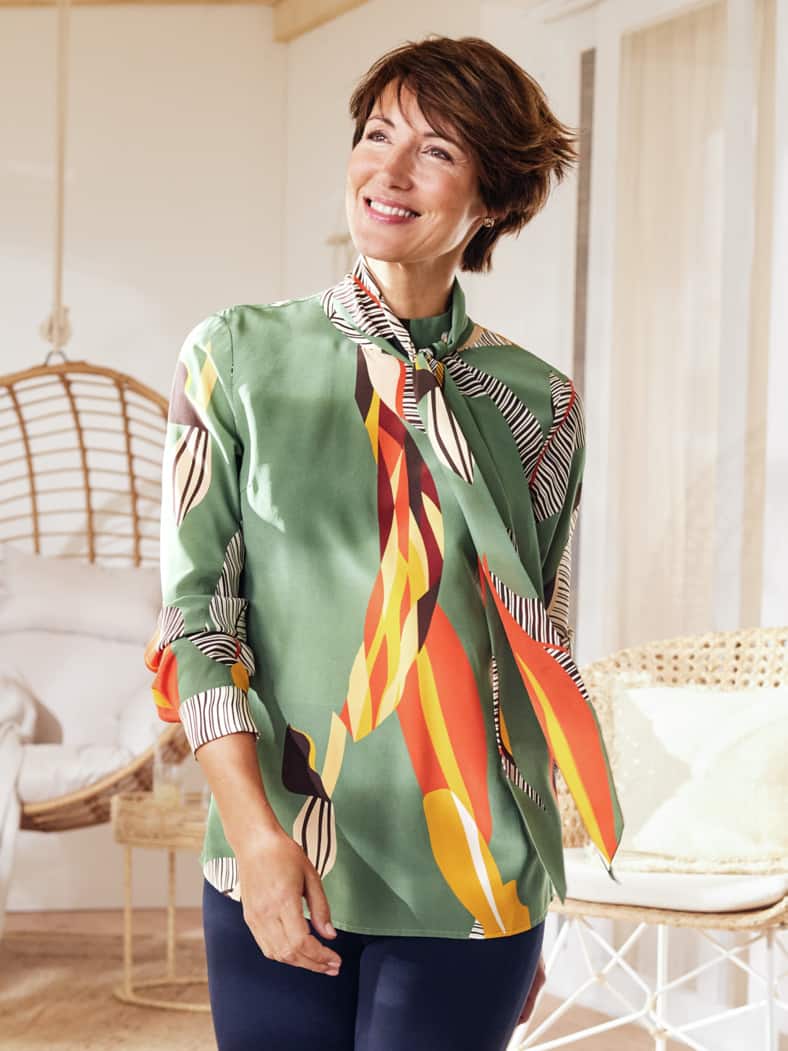 Stehkragen-Bluse Reine Seide Salbei-Multi