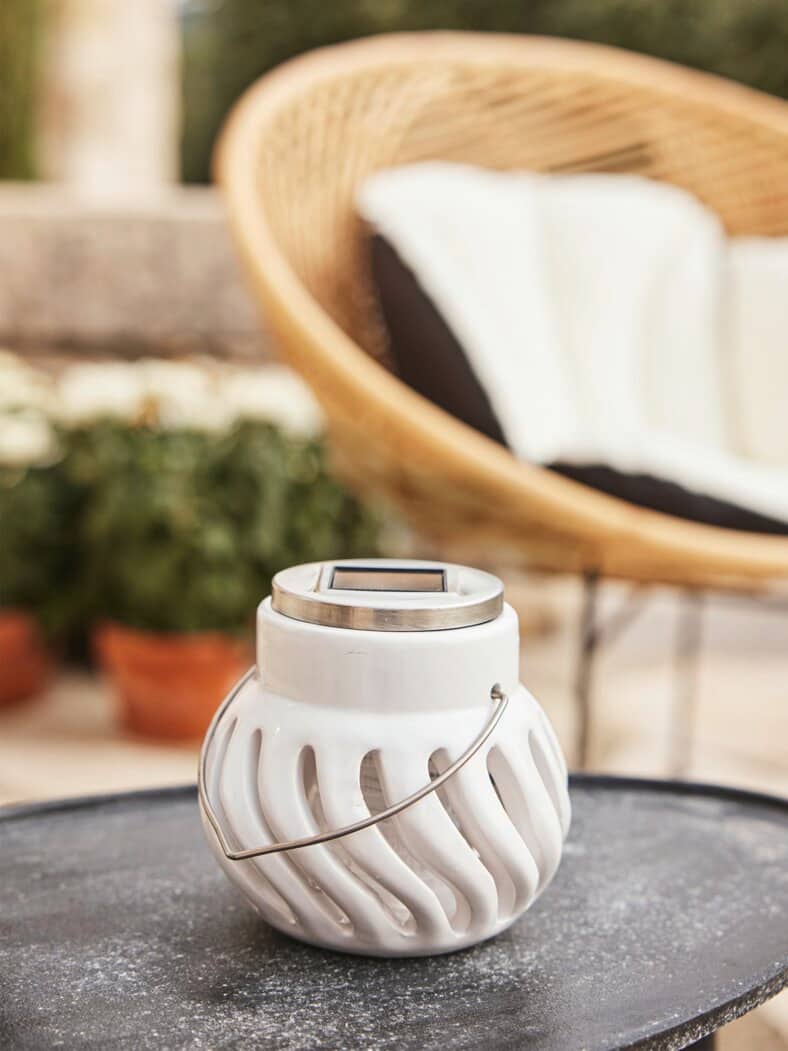 Anti-Mücken-Solar-Windlicht Weiß