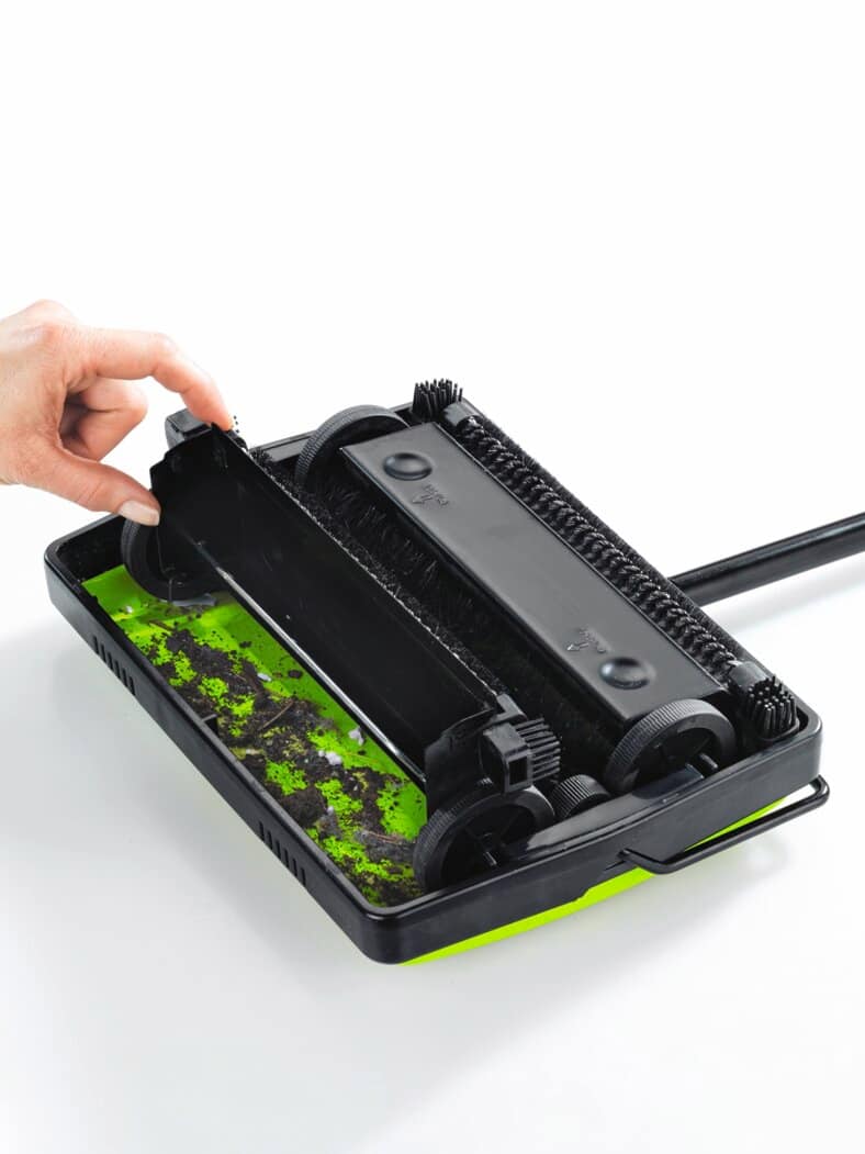 Teppichkehrer Schwarz-Grün